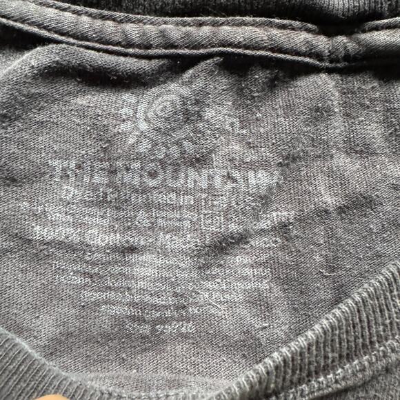 The Mountain Pitbull Love Tee Shirt XL Gray Stone Wash BIG HEART DOG CUTE - Picture 2 of 7